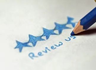 TRIPADVISOR ODMÍTÁ NEBO ODSTRAŇUJE STÁLE VÍCE RECENZE CESTOVATELŮ